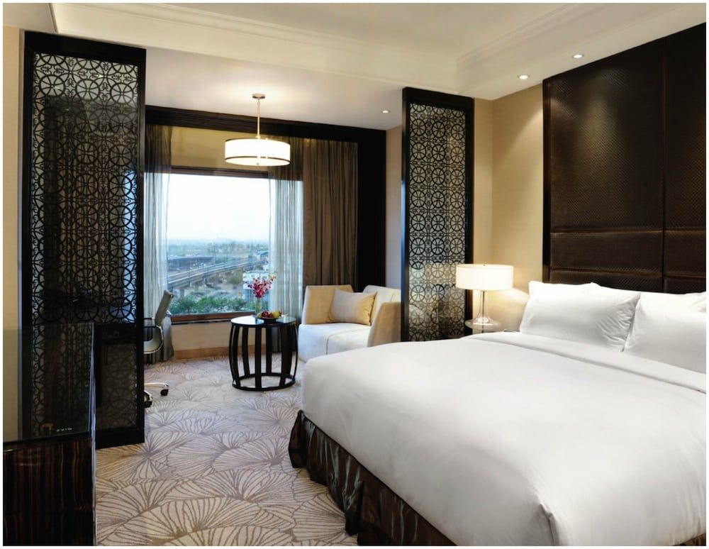 Crowne Plaza NEW DELHI MAYUR VIHAR NOIDA by IHG 2