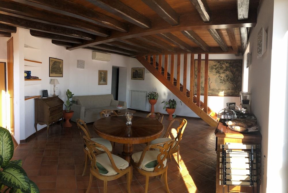 BB Il Re Alla Reginella Guest House 2
