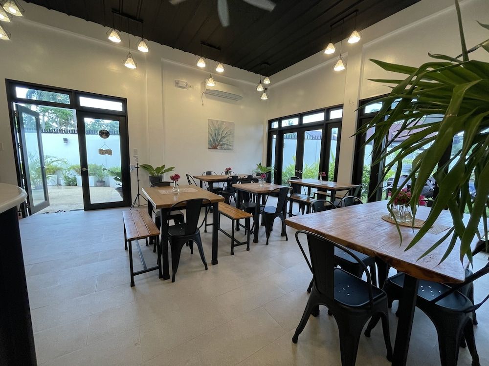 Thistle Inn 1