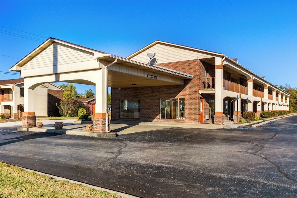 Red Roof Inn Vincennes 1