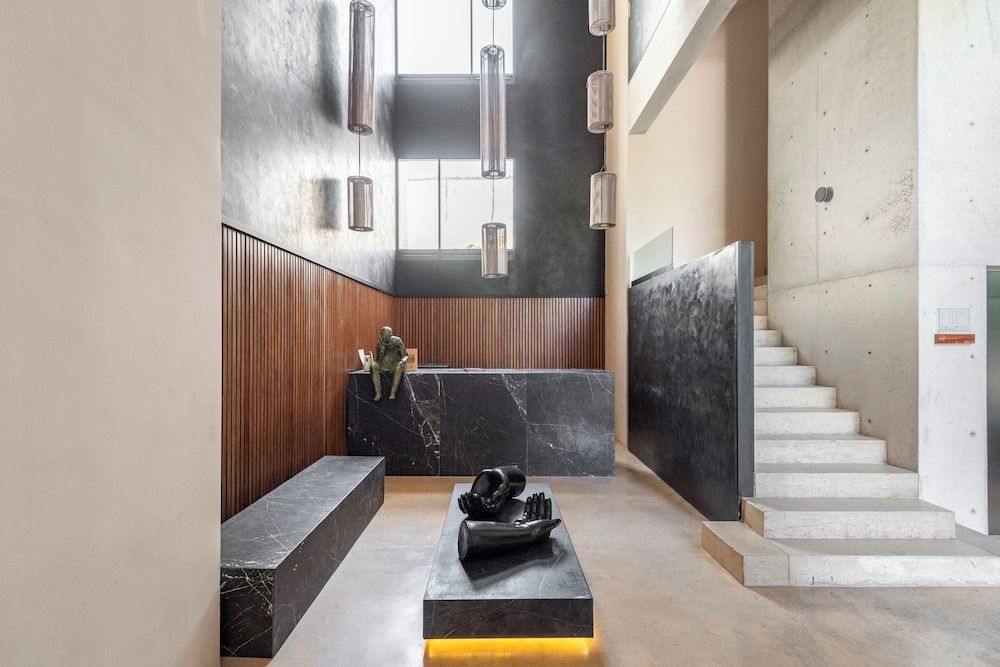 Ceren Luxury Apartments by Spot Rentals 2
