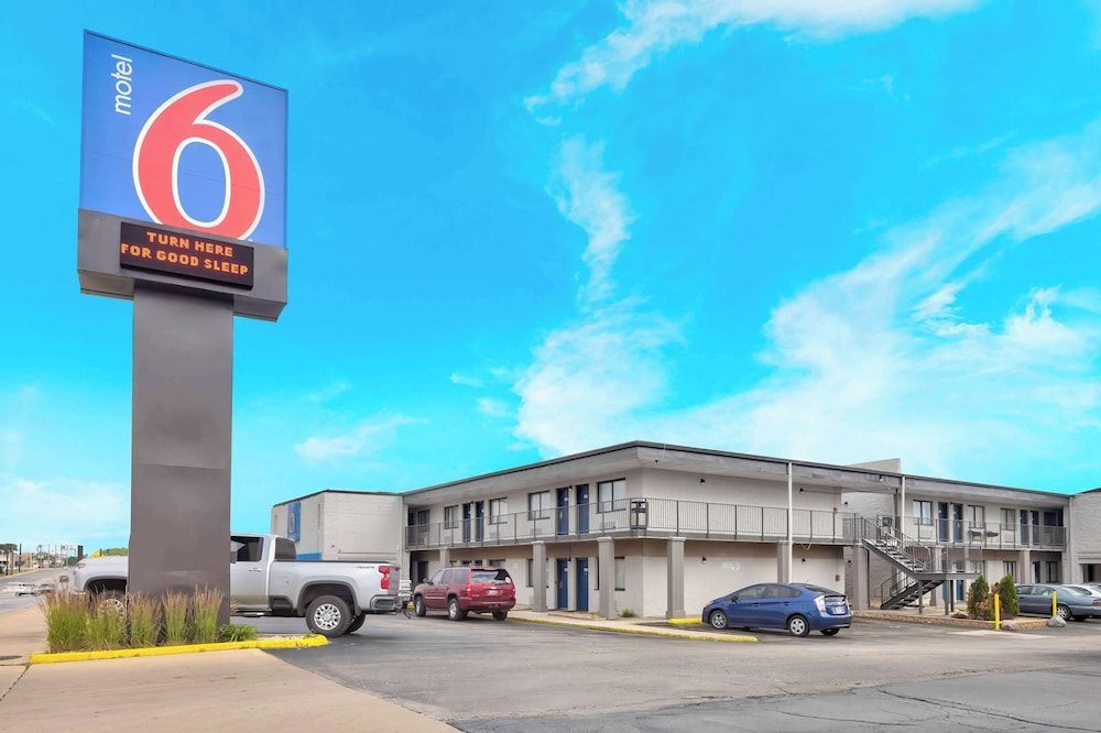 Motel 6-Villa Park, IL - Chicago West 1