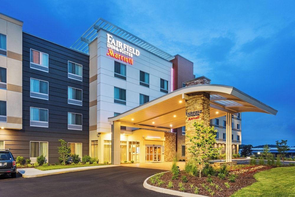 Fairfield Inn & Suites by Marriott Johnson City 1