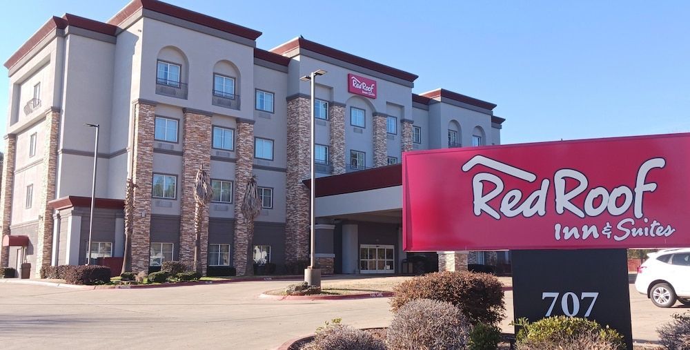 Red Roof Inn & Suites Longview 1