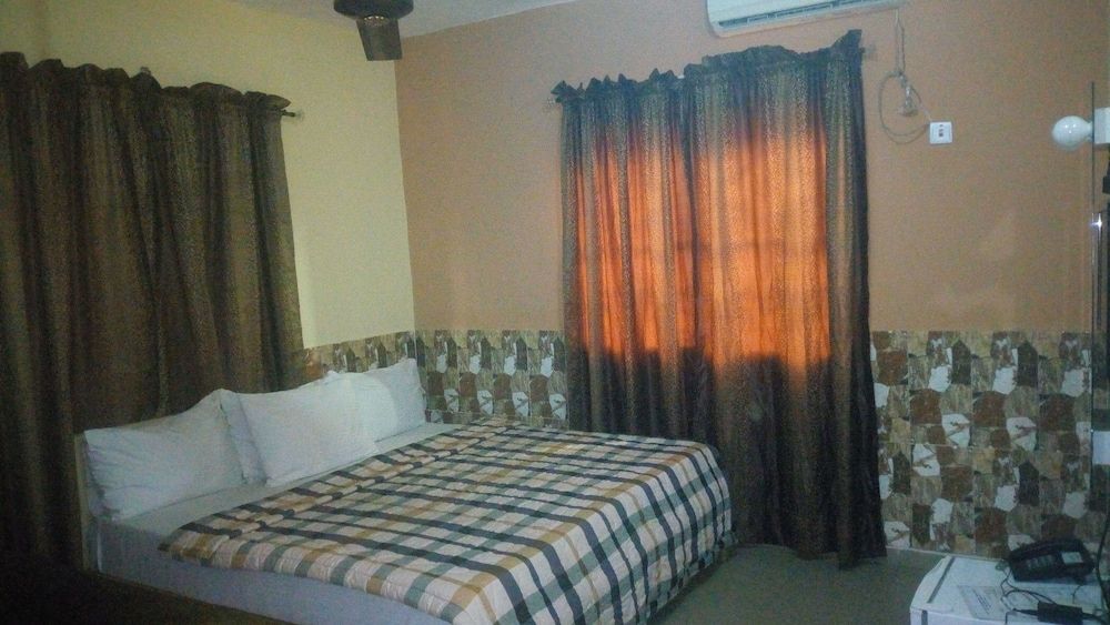Ibis Diamond Hotel 1