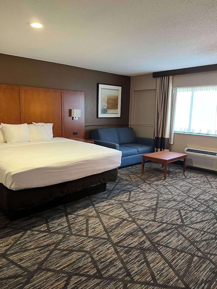 SureStay Plus by Best Western Mobile I-65 1