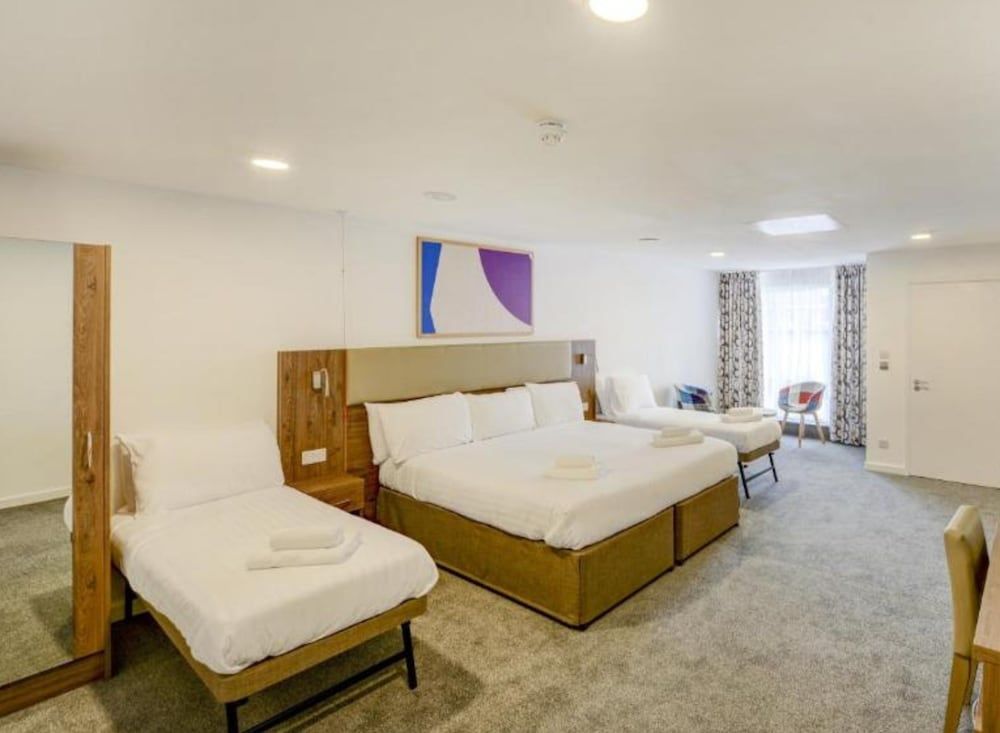 OYO Plymouth Central Hotel 1