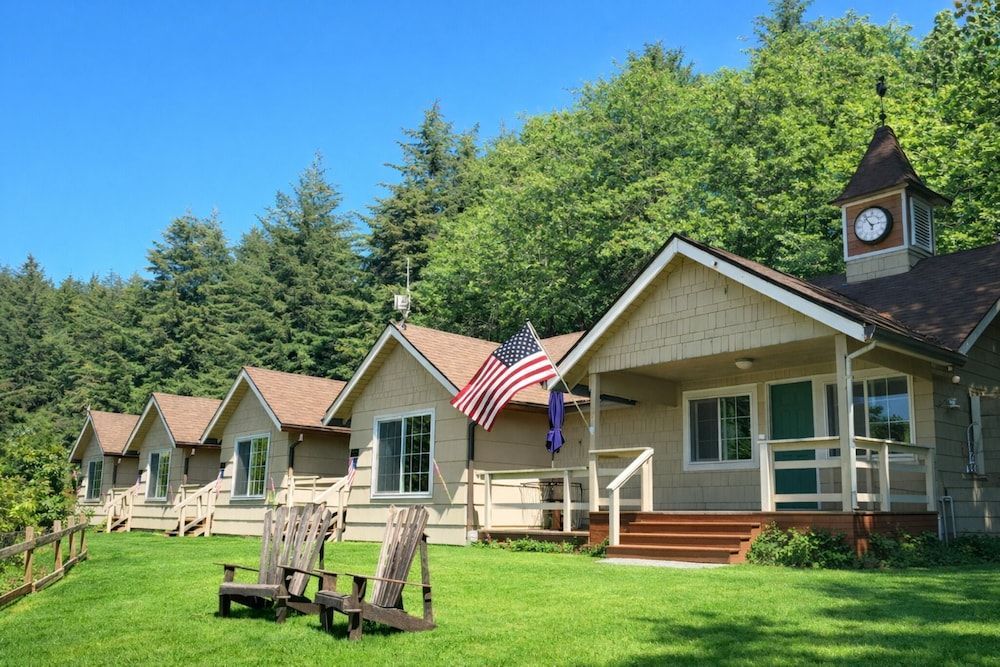 Siltcoos Station Retreats 1