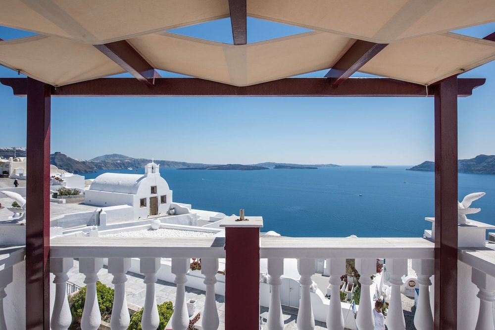 Maryloujohn Villas Oia 1