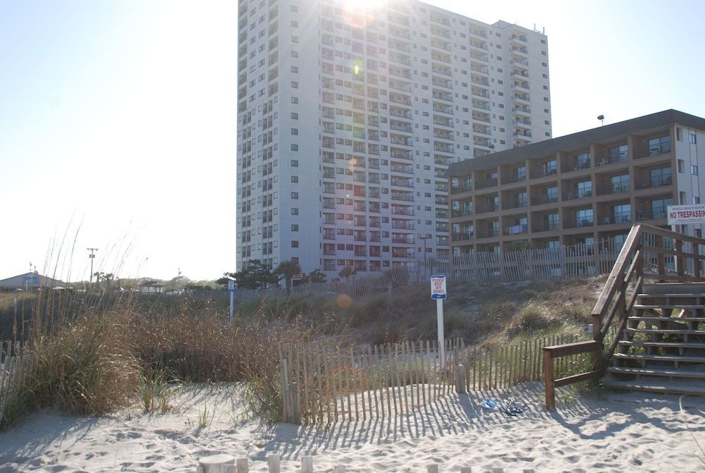 Myrtle Beach Resort by Beach Vacations 1