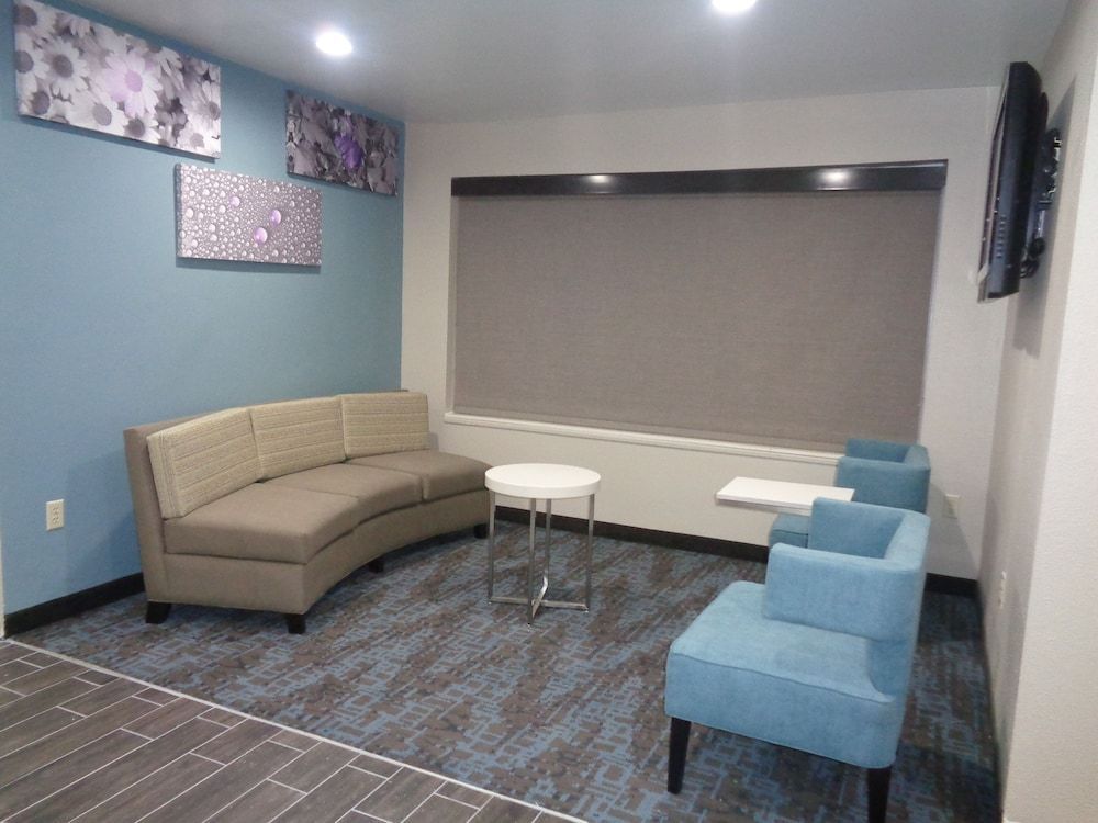 Sleep Inn & Suites Tallahassee-Capitol 2