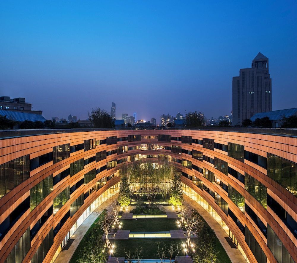 HUALUXE Shanghai Twelve At Hengshan by IHG 1