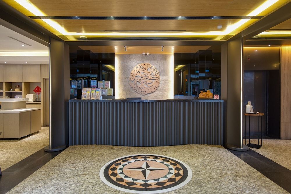 East Dragon Hotel 2