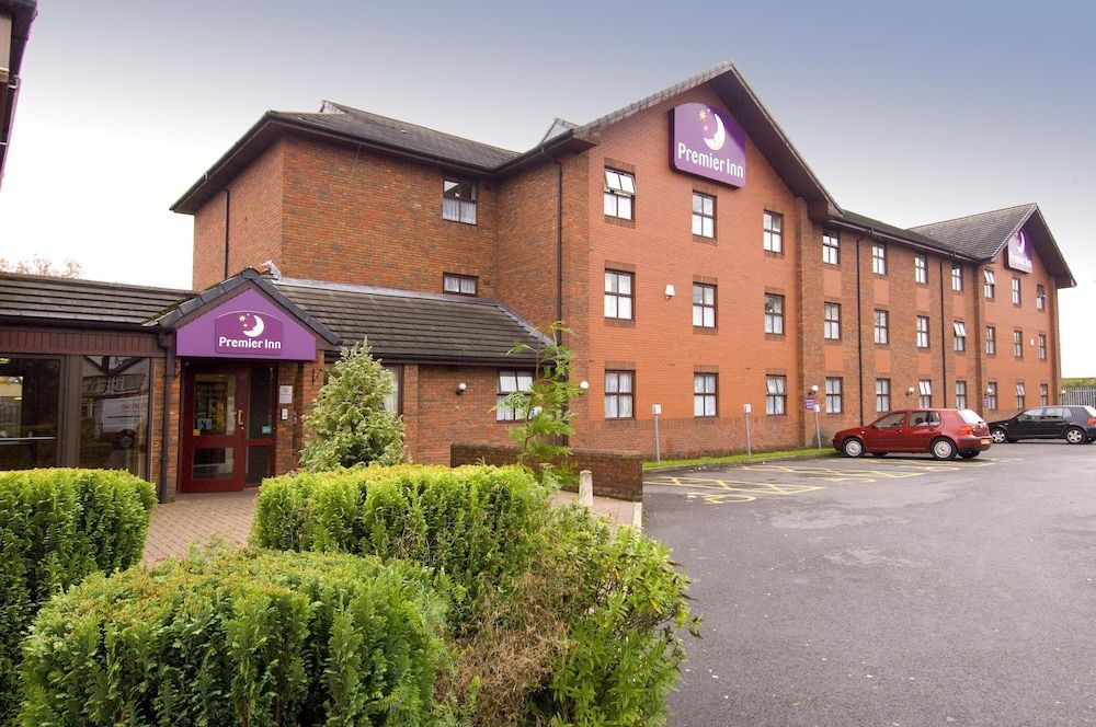 Premier Inn Manchester - Prestwich 1