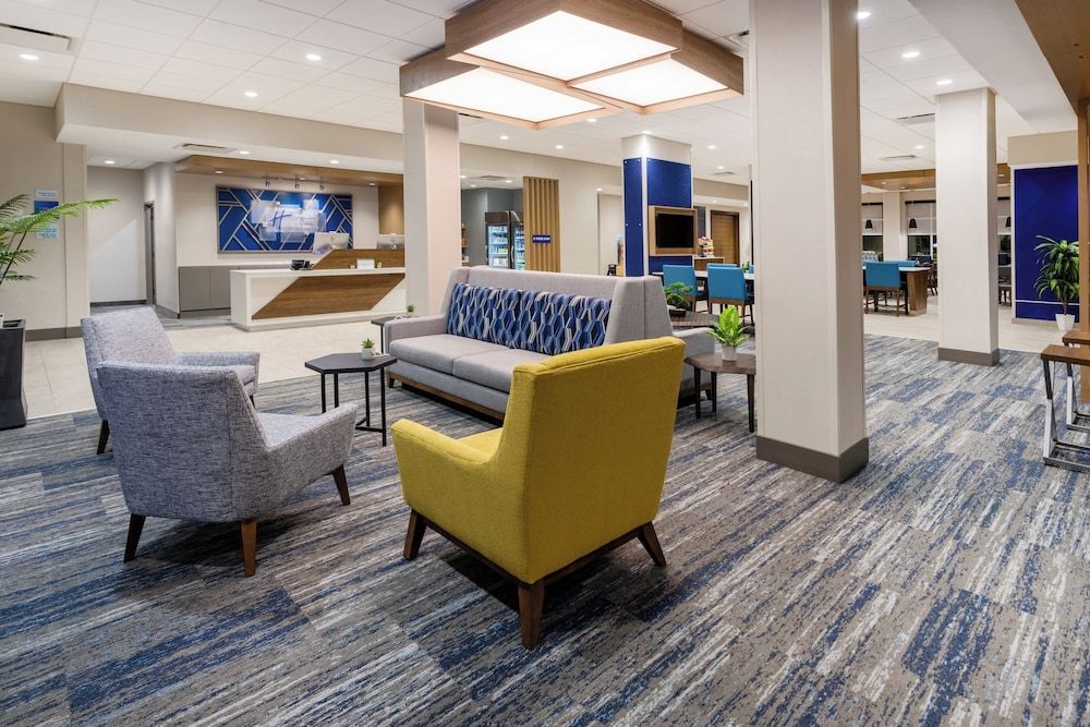 Holiday Inn Express & Suites BENSON by IHG 2