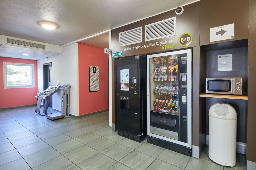 B&B HOTEL Orly Chevilly-Larue - Nationale 7 2