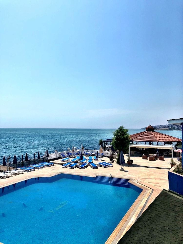 Family Resort Hotel 1
