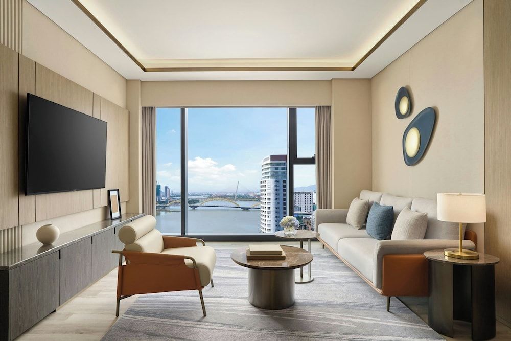 Marriott Executive Apartments Danang, Han River 1