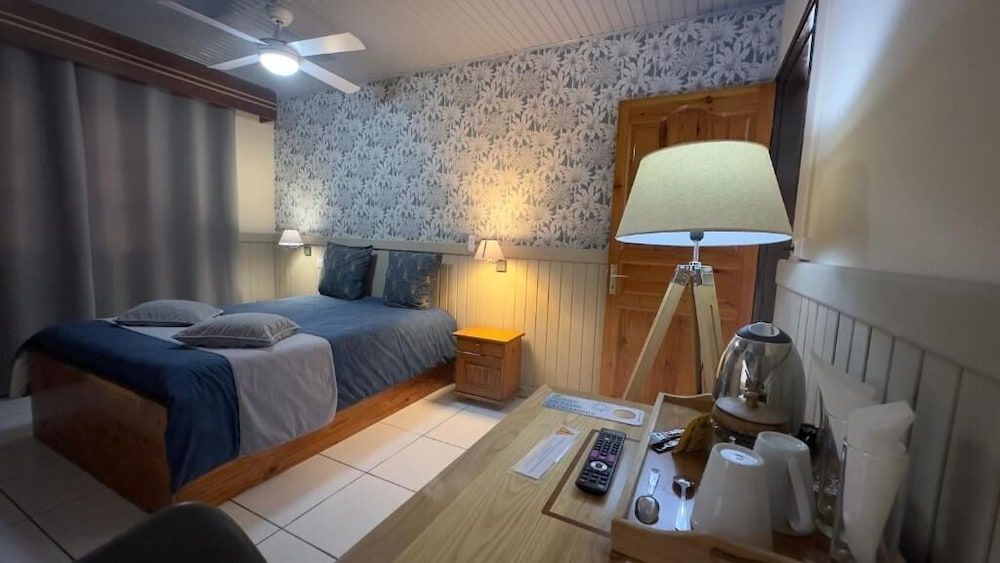 Auberge Desprairies 2