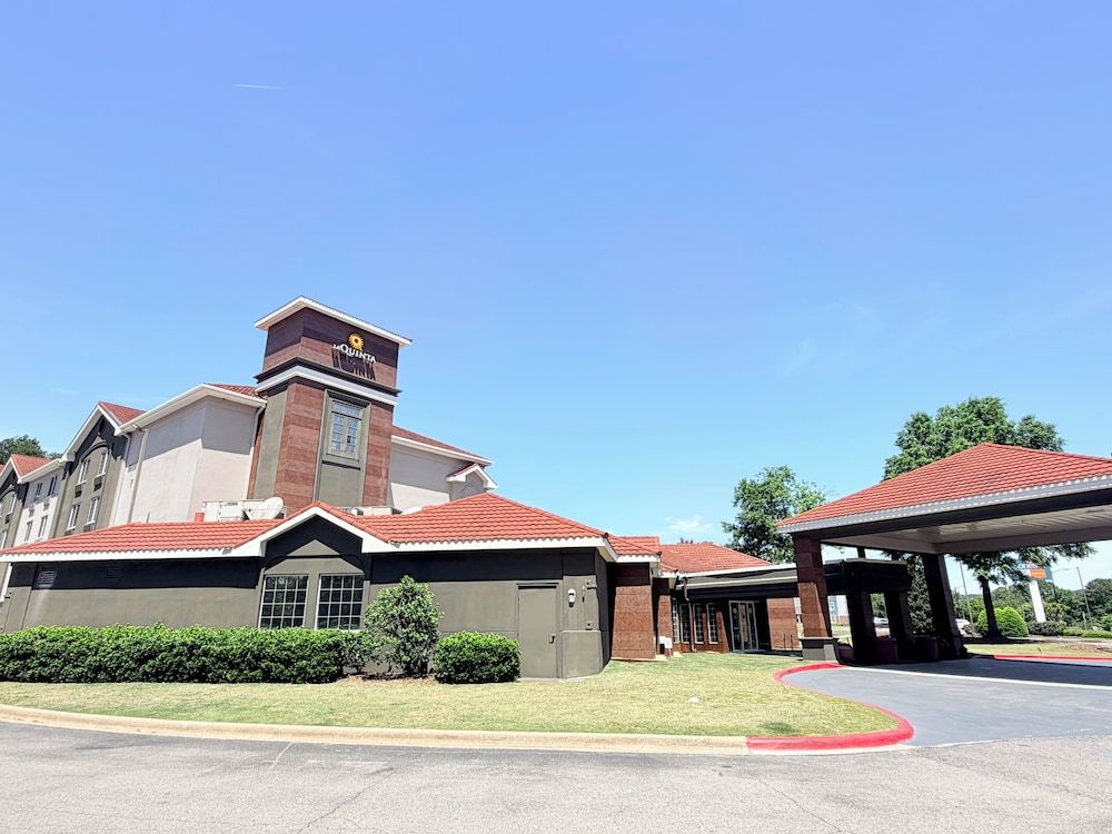 La Quinta by Wyndham Birmingham Homewood 1