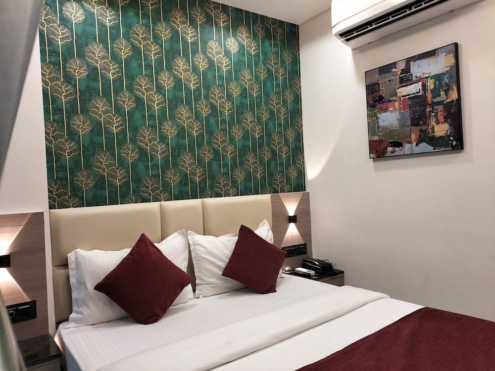 Hotel Paris Plaza 2