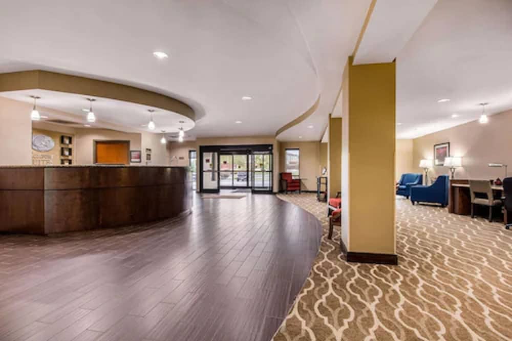 Comfort Suites Manchester near Arnold AFB 2