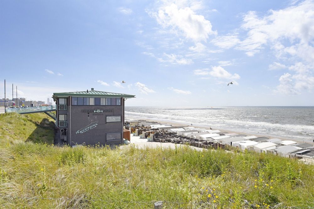 Beachhouse Hotel 1