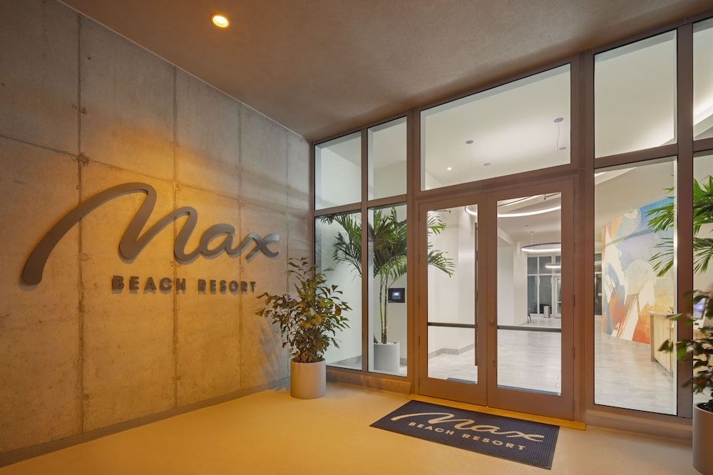 Max Beach Resort 2
