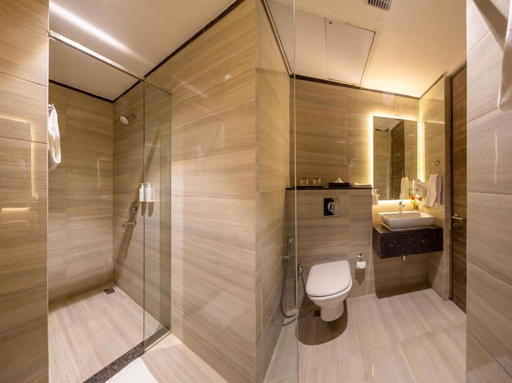Golden Tulip Gurugram 1