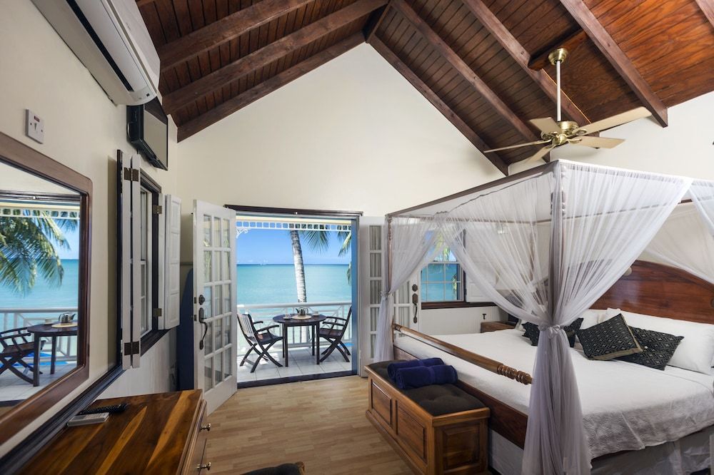 Villa Beach Cottages 2