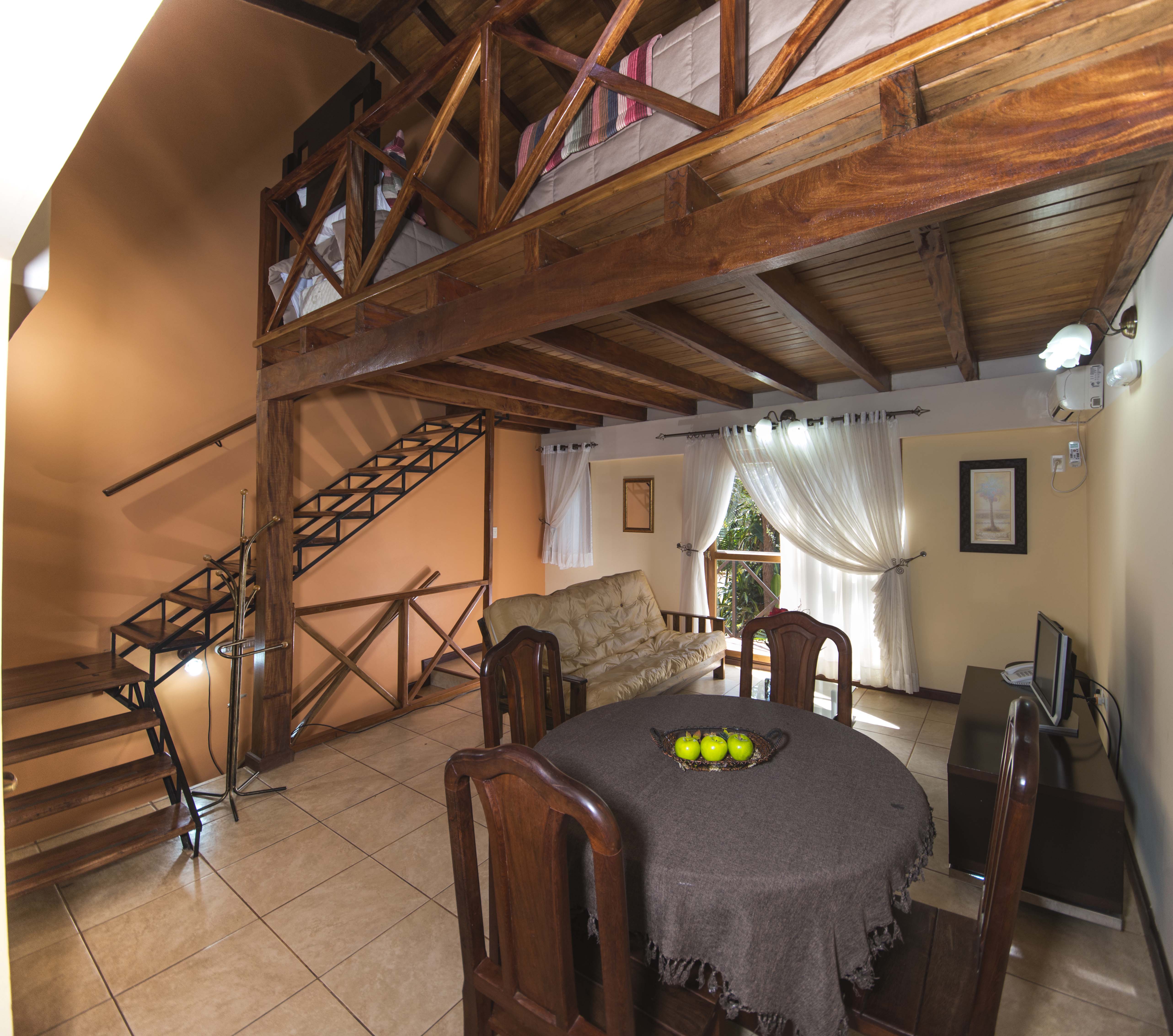 Arami Hotel Lodge 2