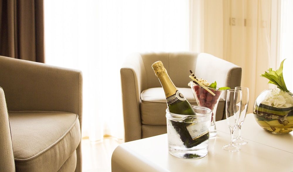 Hôtel Montaigne & Spa - Cannes Centre 2