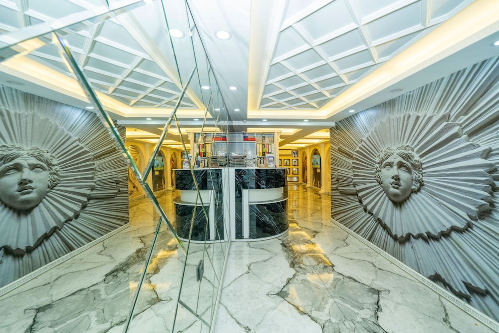 Luce Suite Hotel 1