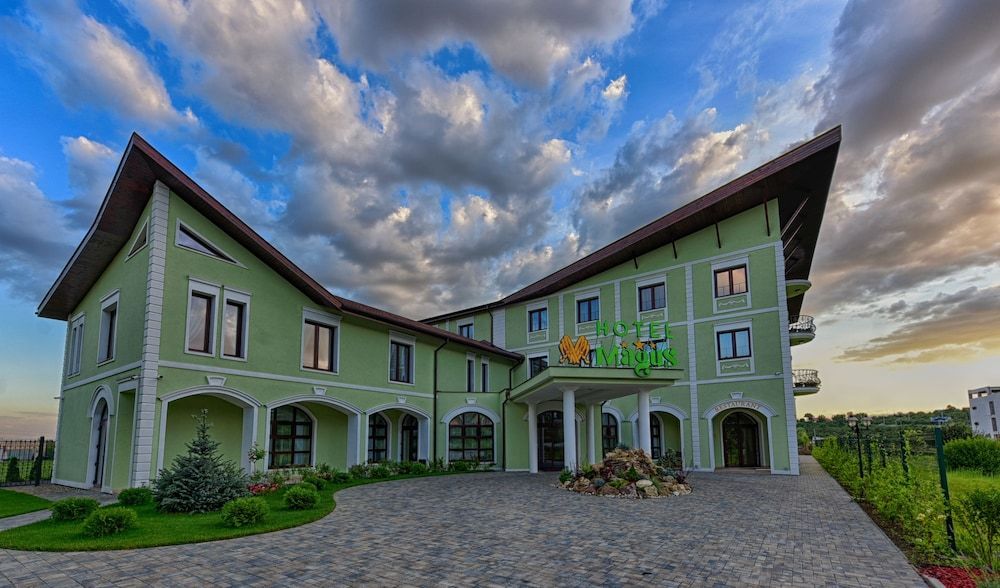 Magus Hotel 1