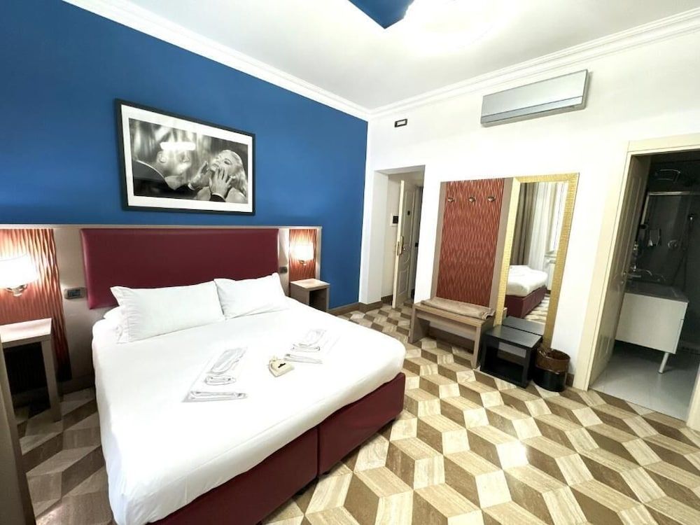 The Five Oscars Inn 1