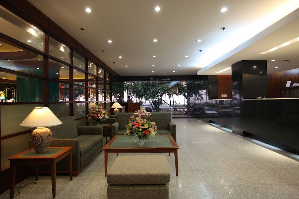 Sunny Bay Suites 1