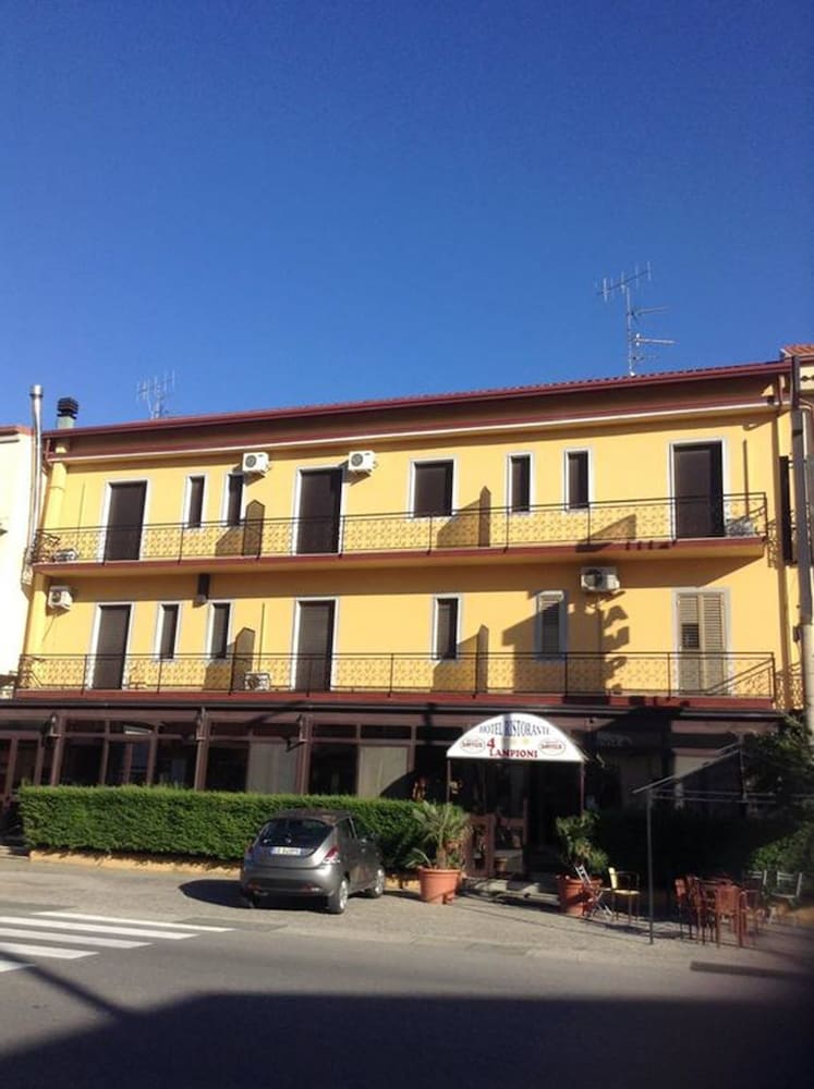 Hotel 4 Lampioni 1