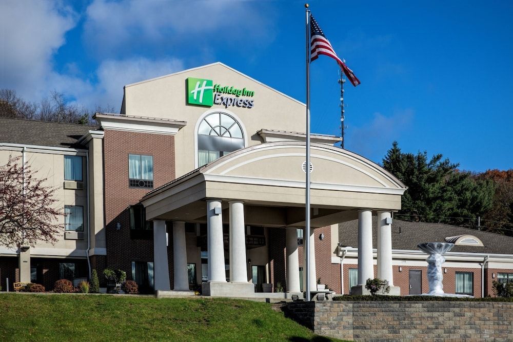 Holiday Inn Express MEADVILLE (I-79 EXIT 147A) by IHG 1