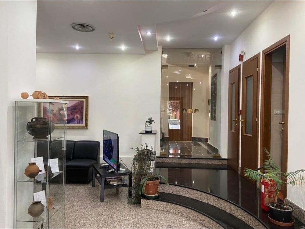 Hotel Mercure 2