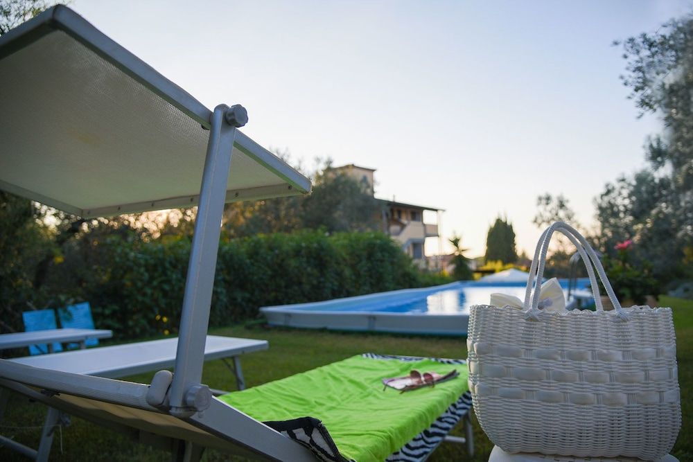 Carlo's Hotel 1