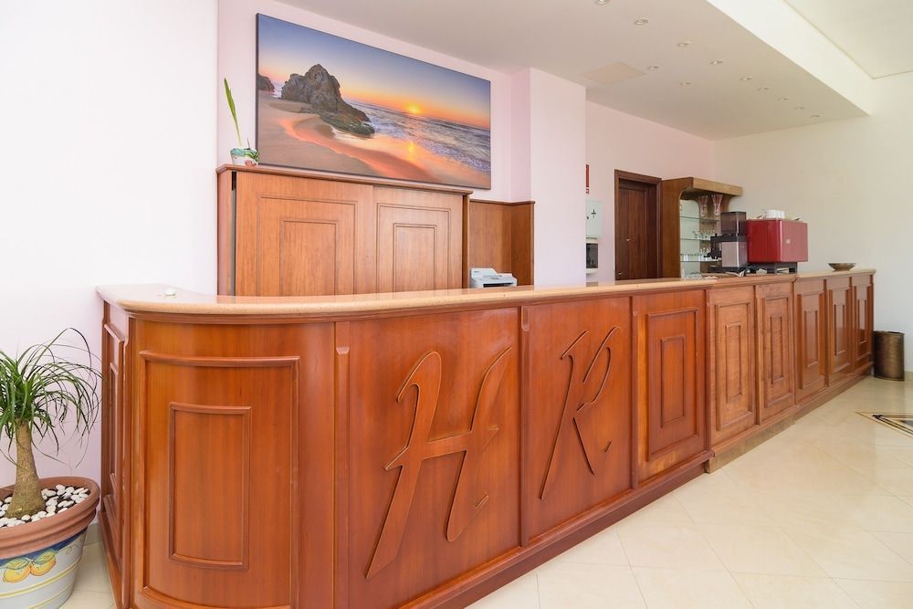 Hotel Riviera 2