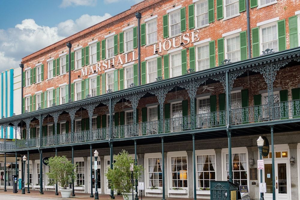 The Marshall House 1