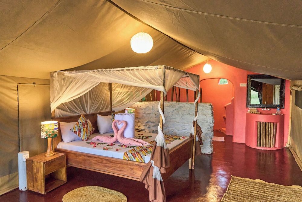 Marseille - Serengeti National Park - Robanda Tented Camp - Serengeti National Park