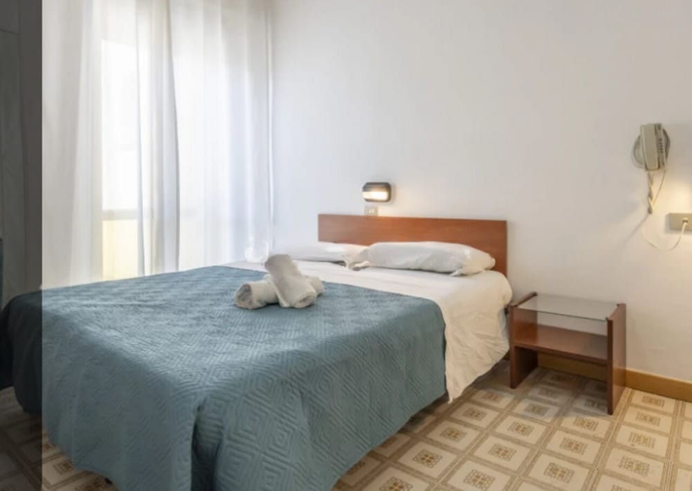 Hotel Criss 2