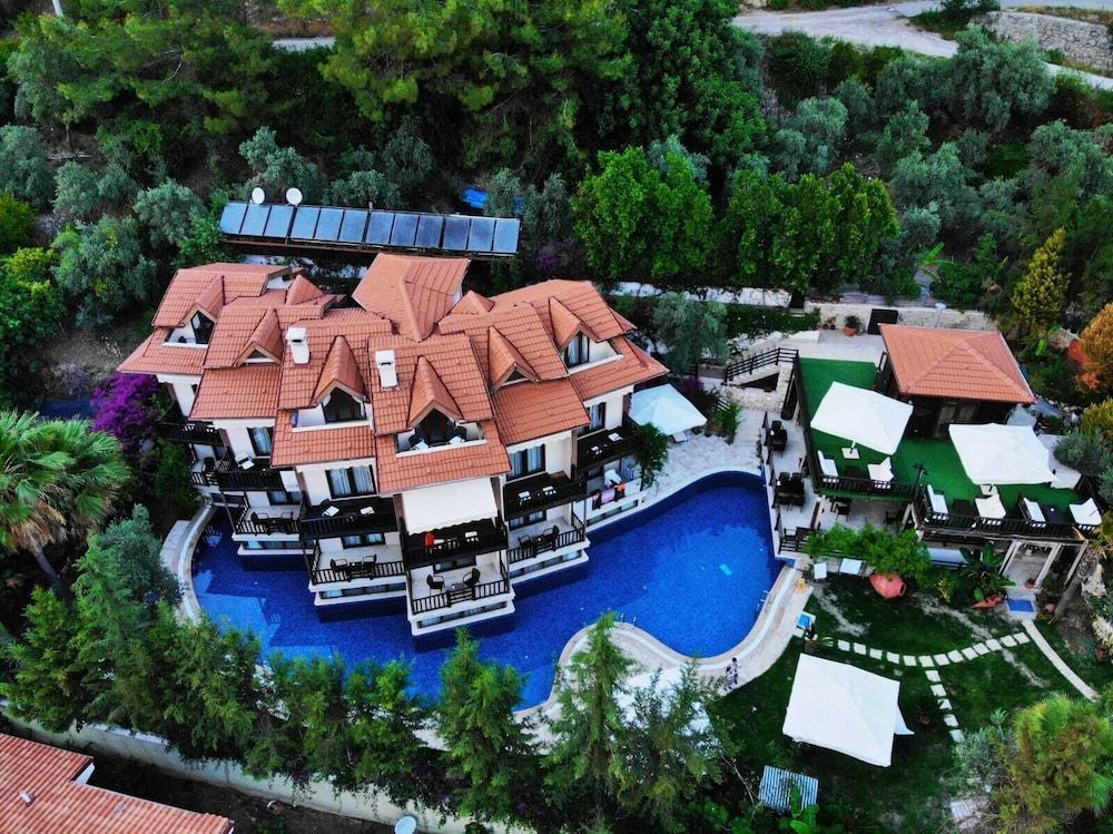Alya Hotel Göcek 1