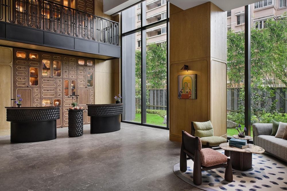Xi Zhe Wuxi, Curio Collection By Hilton 2