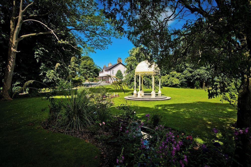 Plas Dinas Country House 1