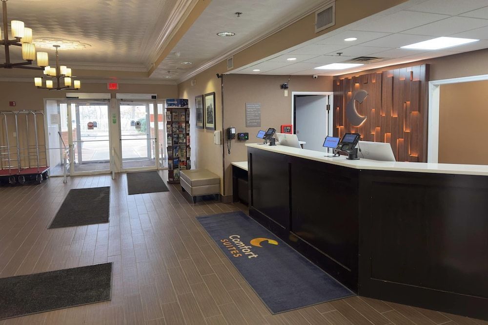 Comfort Suites Scranton near Montage Mountain 2