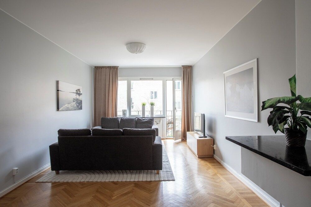 HeyStay Lagerbring 1