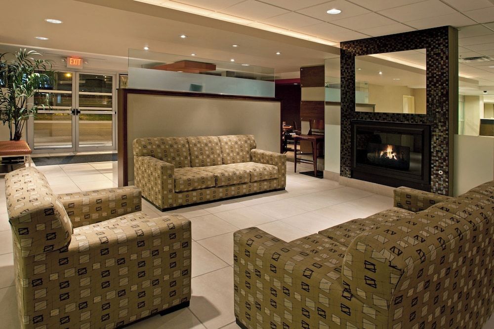 Holiday Inn COLUMBUS DWTN-CAPITOL SQUARE by IHG 2